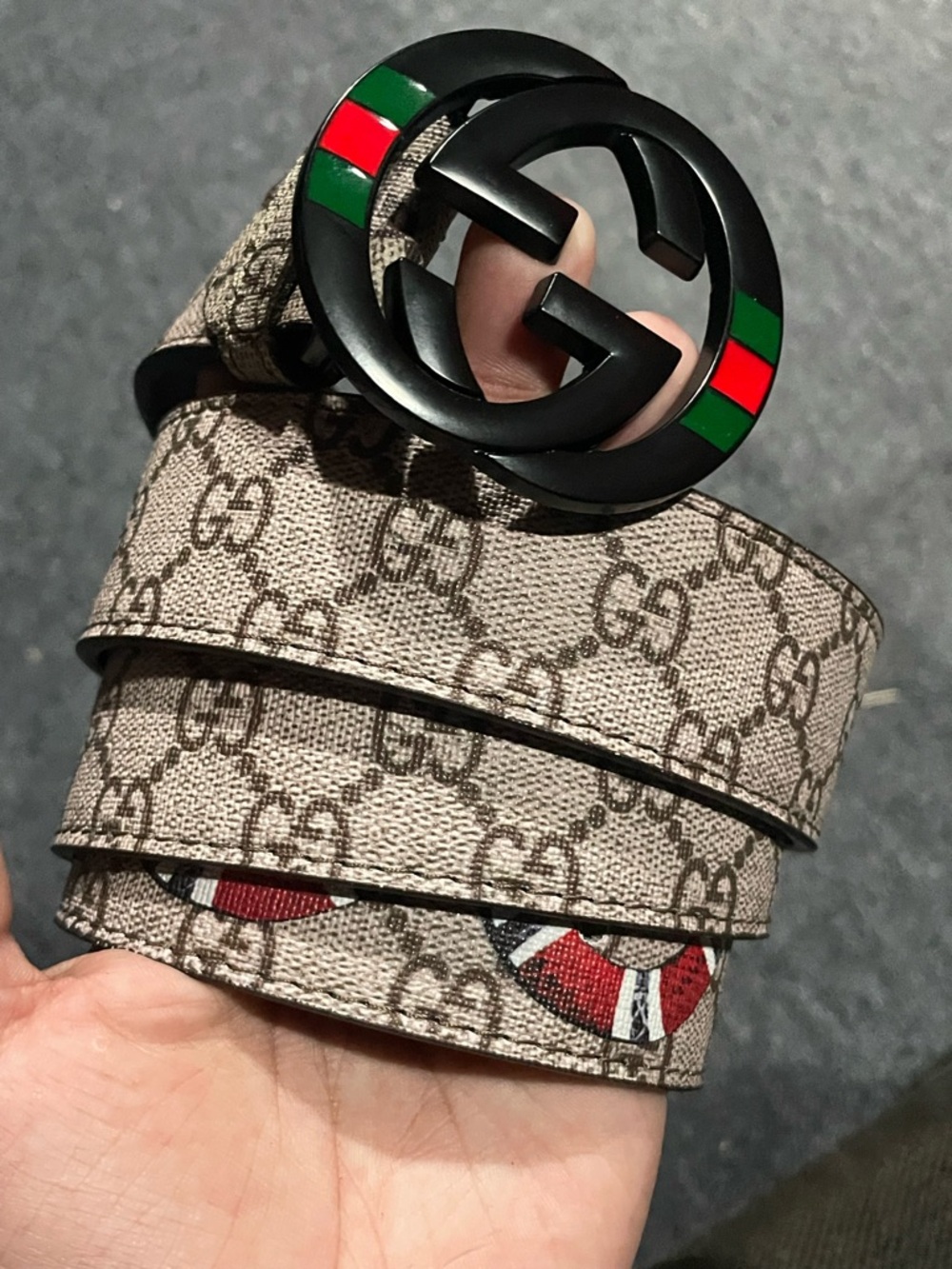 Gucci Women's Beige Belt with Red Accents
